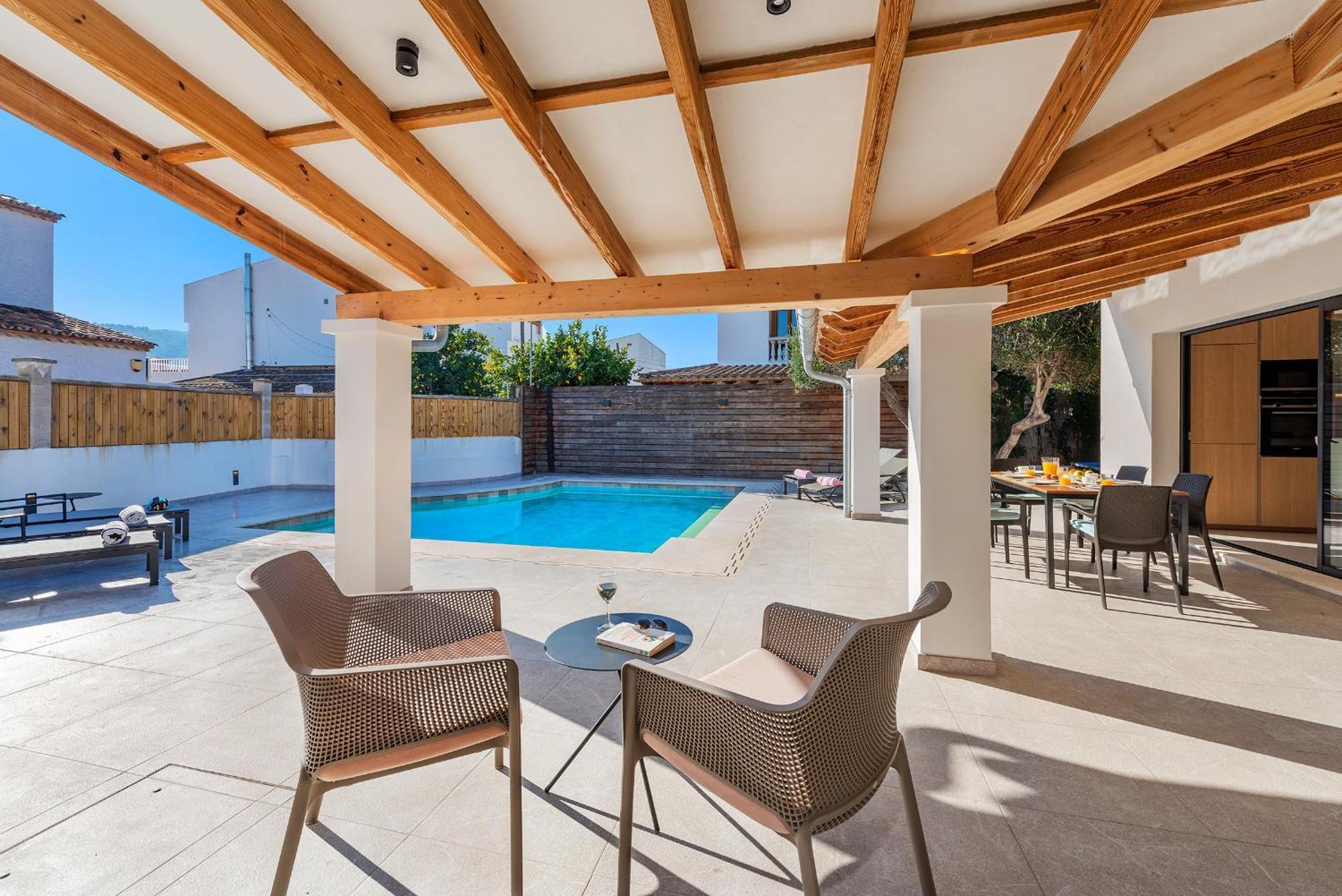 Villa Ana To Rent In By Js *