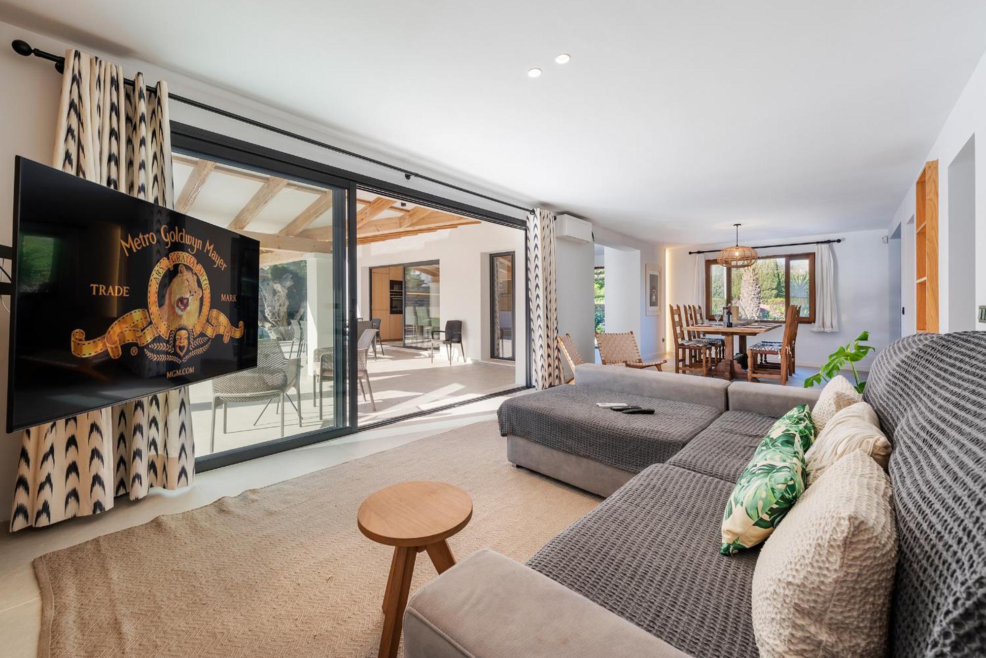 Ana To Rent In By Js Villa